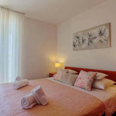아파트 Seaview Znjan