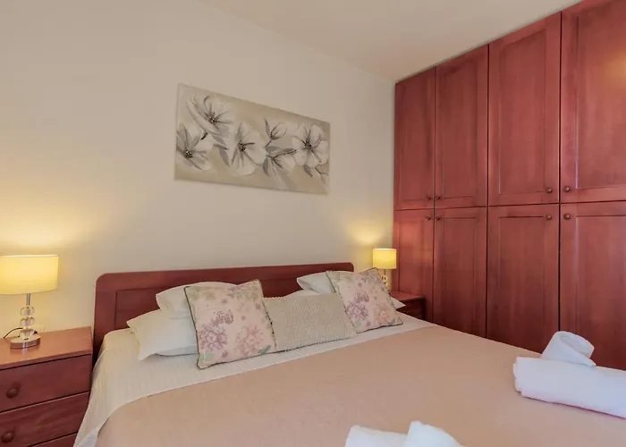 Seaview Znjan Apartment *