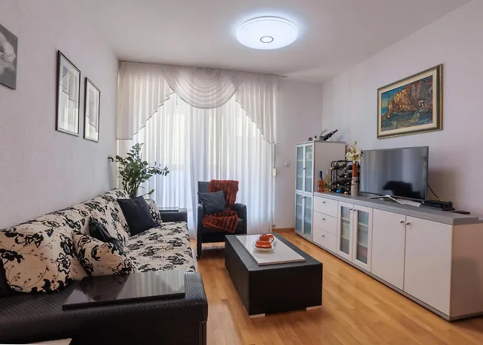 Seaview Znjan Apartment Split