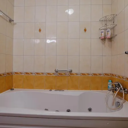 Апартаменти Seaview Znjan Спліт